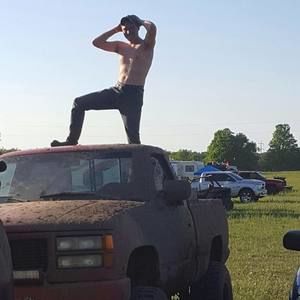 Meet your Posher, Mitchell